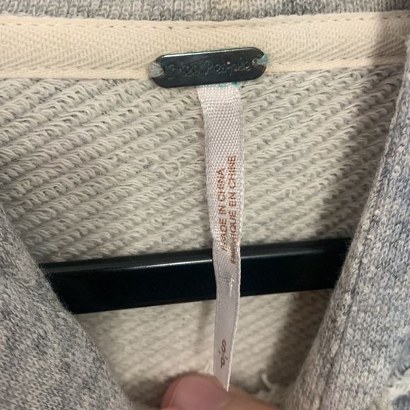 FREE PEOPLE AMERICAN FLAG OVERSIZED BOXY
HOODIE SWEATSHIRT WOMENS SIZE SMALL - Picture 5 of 8